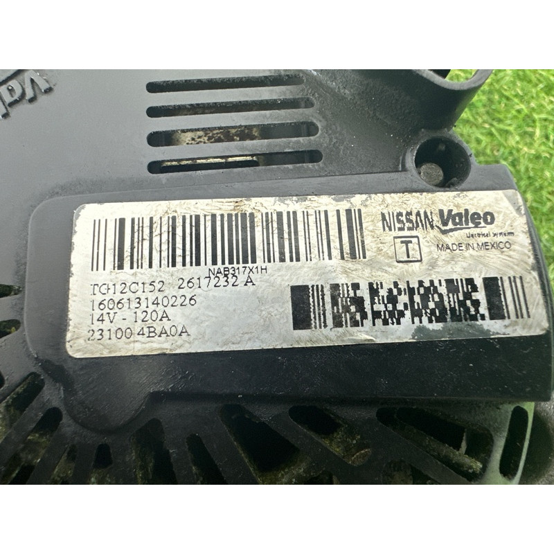 Генератор (электрика) Nissan Rogue T32 2016 2.5 QR25DE 231004BA0A