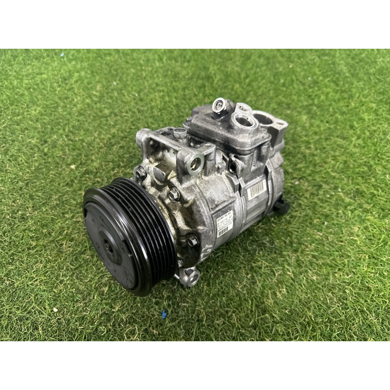 Компрессор кондиционера (отопление и кондиционирование) AUDI A4 B8 2012 2.0 CAEB 8K0260805L