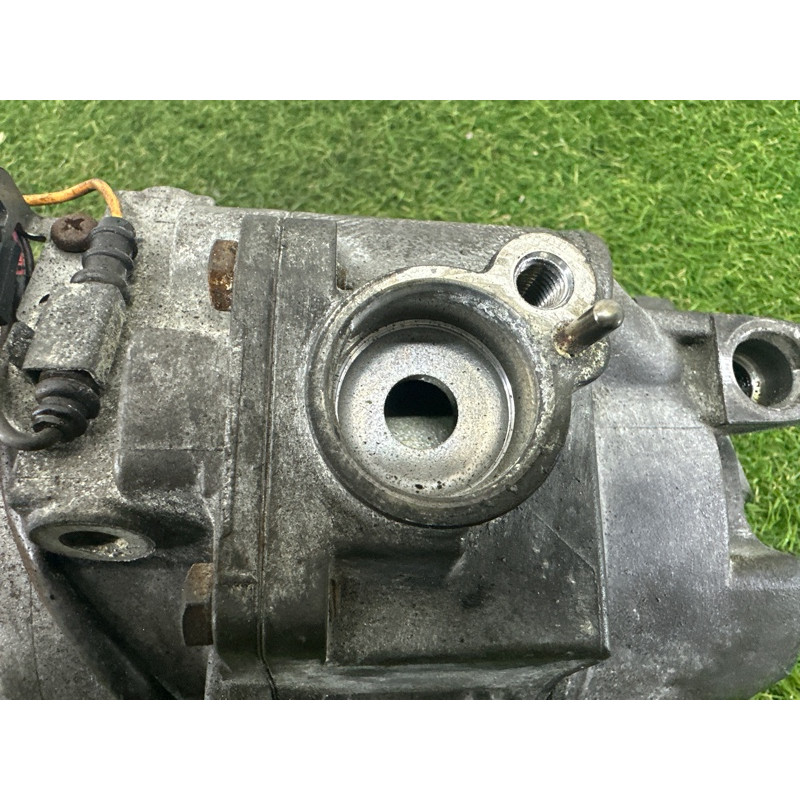 Компрессор кондиционера (отопление и кондиционирование) BMW 7-series F01 2011 3.0 N54 64529205096