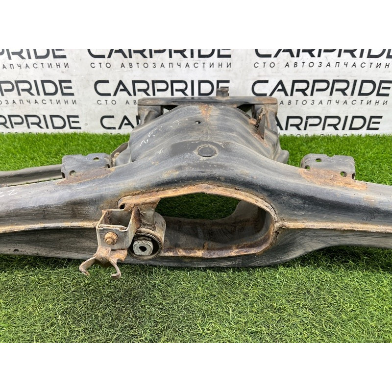 Балка подвески (подвеска) BMW 5-series E34 33311090566