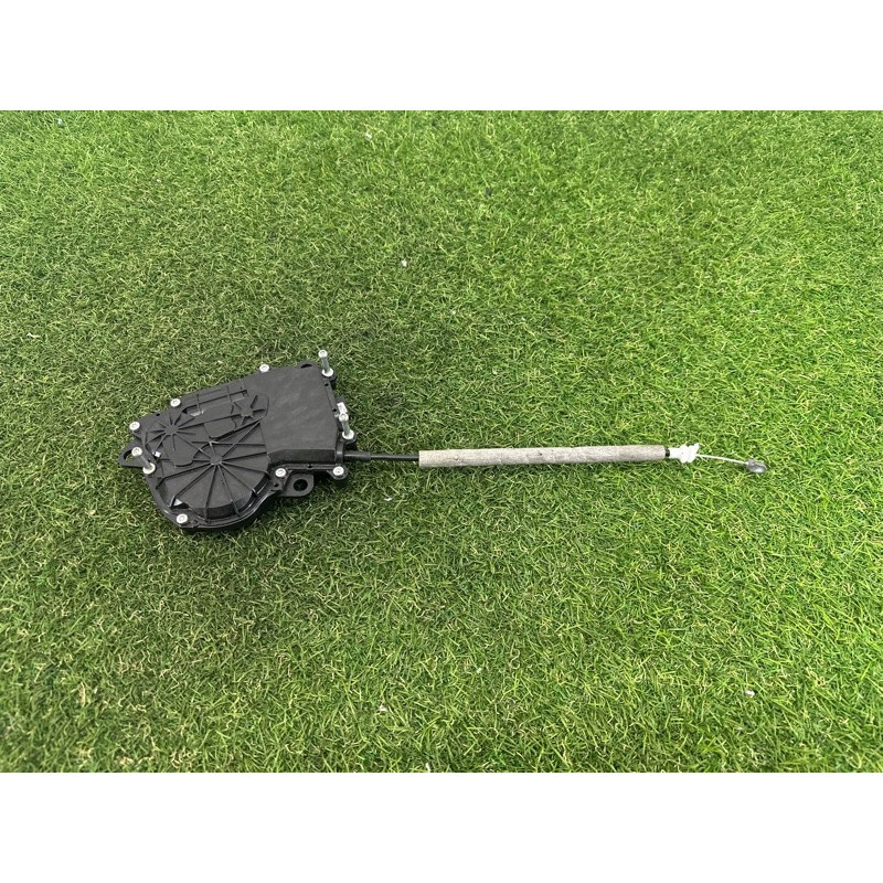 Привод замка багажника (электрика) BMW X1 F48 2016 2.0 B46B20 51247374006