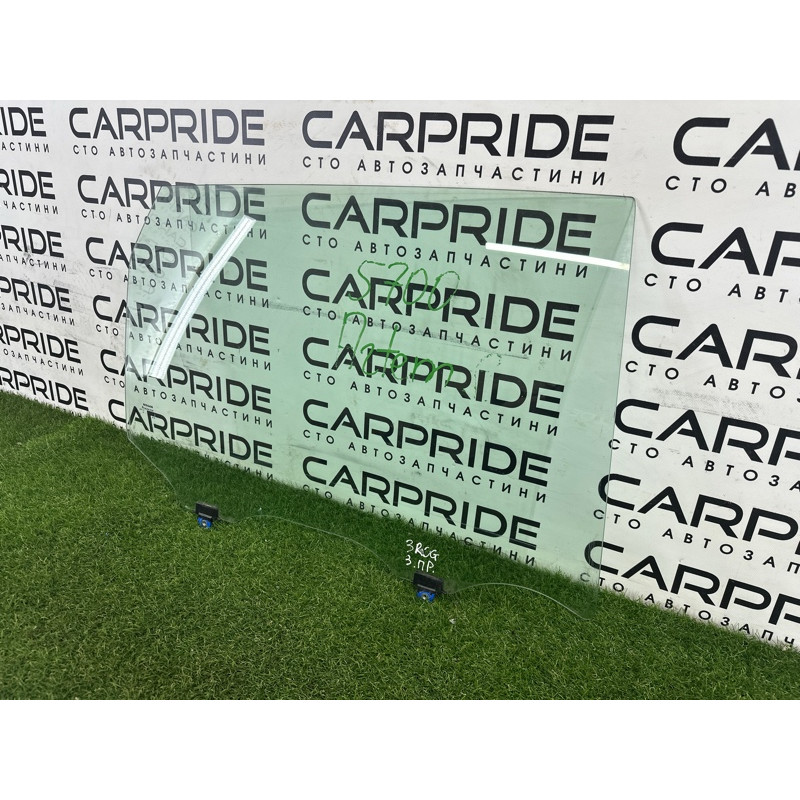 Стекло (кузов и элементы) Nissan Rogue T32 2016 2.5 QR25DE 823004BA0A