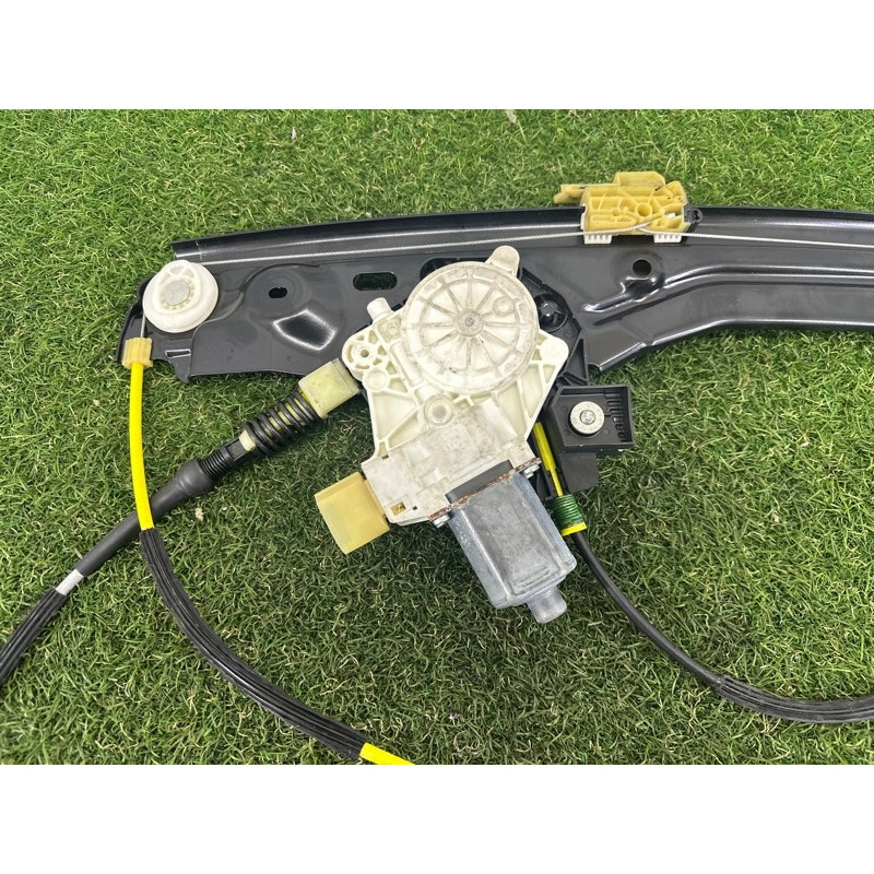 Механизм стеклоподъемника с мотором (кузов и элементы) BMW 7-series F01 2011 3.0 N54 51337182106