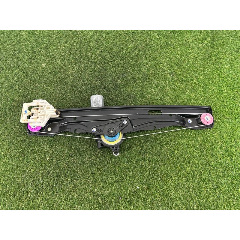 Механизм стеклоподъемника с мотором (кузов и элементы) BMW X1 F48 2016 2.0 B46B20 51357490199