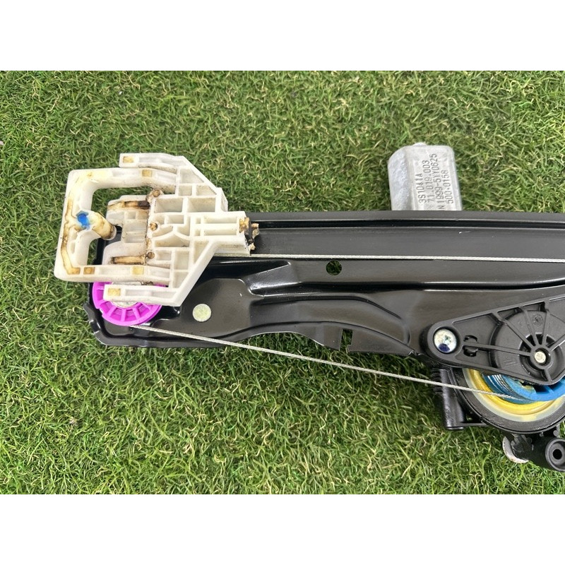 Механизм стеклоподъемника с мотором (кузов и элементы) BMW X1 F48 2016 2.0 B46B20 51357490199