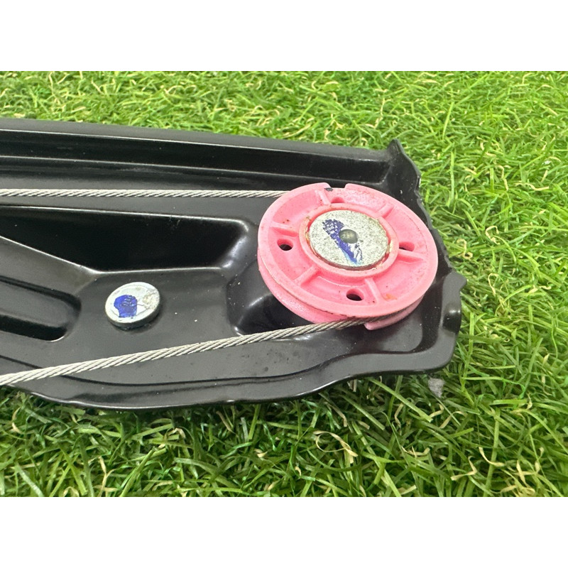 Механизм стеклоподъемника с мотором (кузов и элементы) BMW X1 F48 2016 2.0 B46B20 51357490199