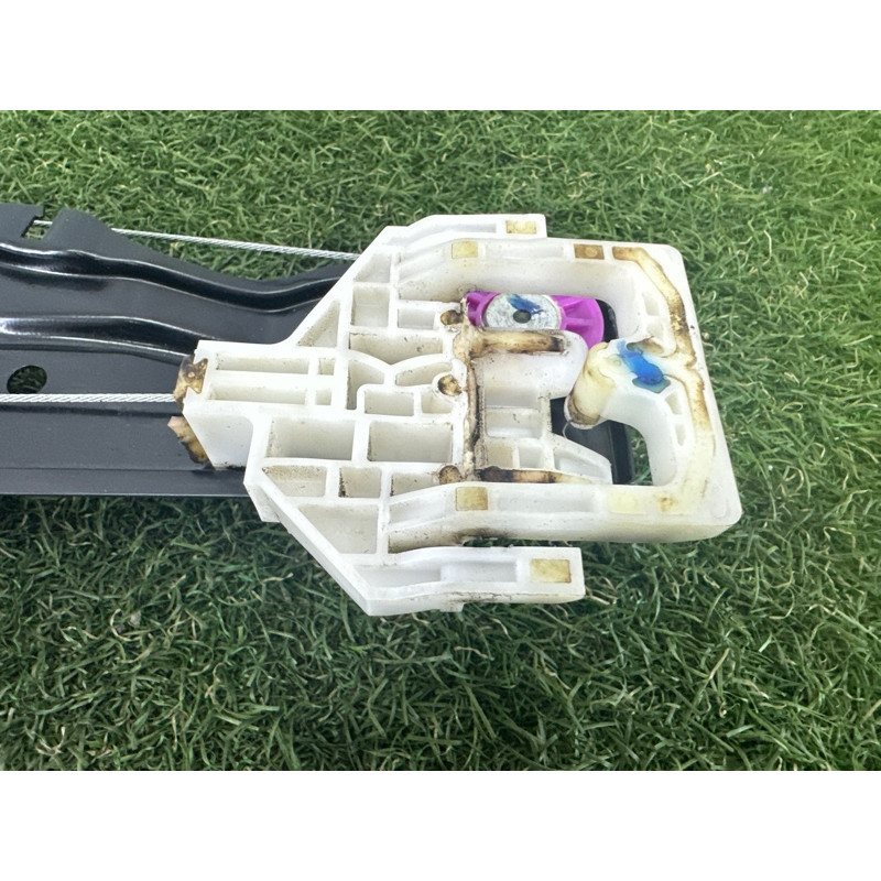 Механизм стеклоподъемника с мотором (кузов и элементы) BMW X1 F48 2016 2.0 B46B20 51357490199