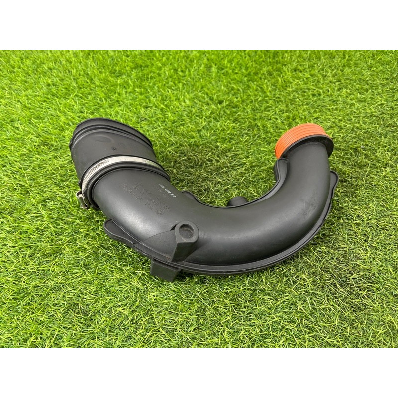 Патрубок (система охлаждения) BMW 5-series F10 2013 N63B44 13717577452