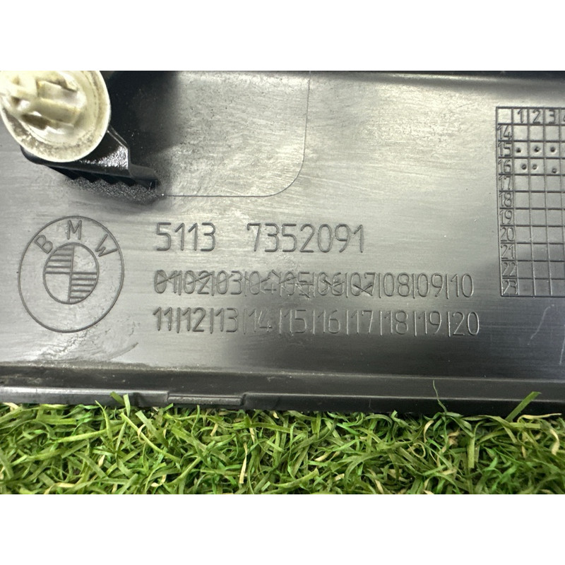 Накладка двери внешняя (кузов и элементы) BMW X1 F48 2016 2.0 B46B20 51137352091