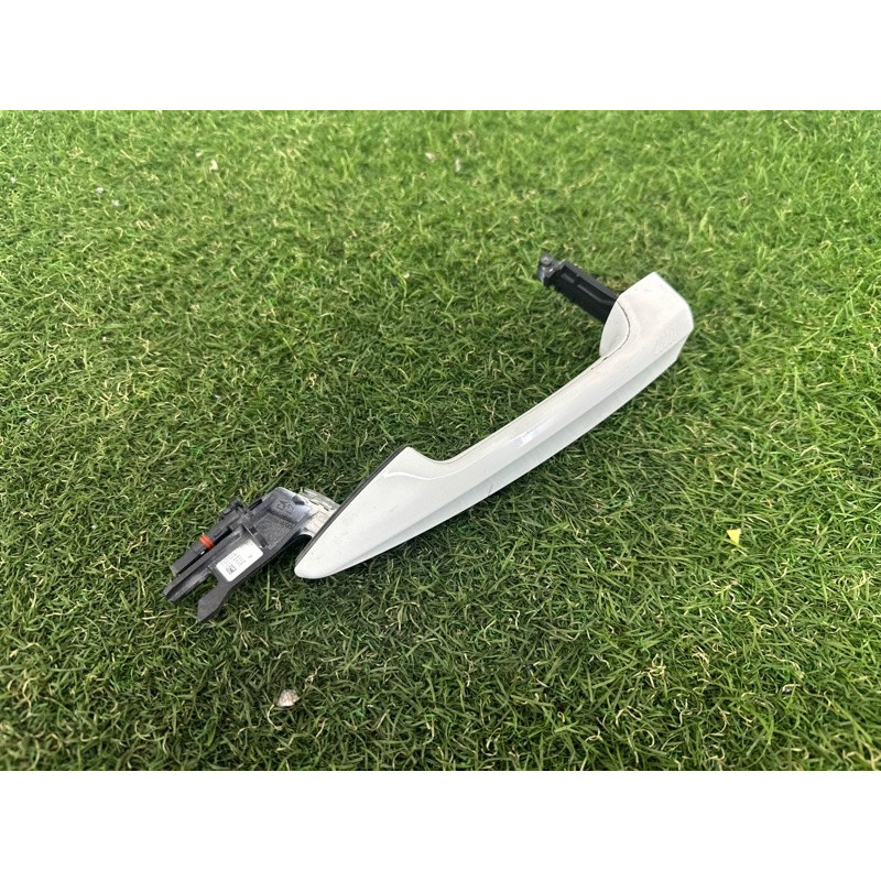 Ручка двери внешняя (кузов и элементы) BMW X1 F48 2016 2.0 B46B20 51217433843