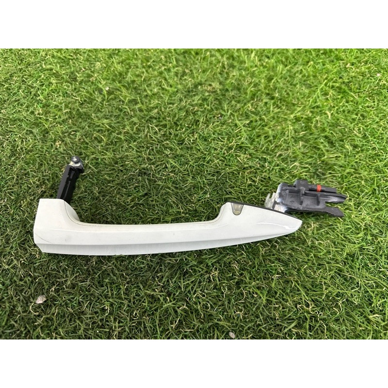 Ручка двери внешняя (кузов и элементы) BMW X1 F48 2016 2.0 B46B20 51217433843