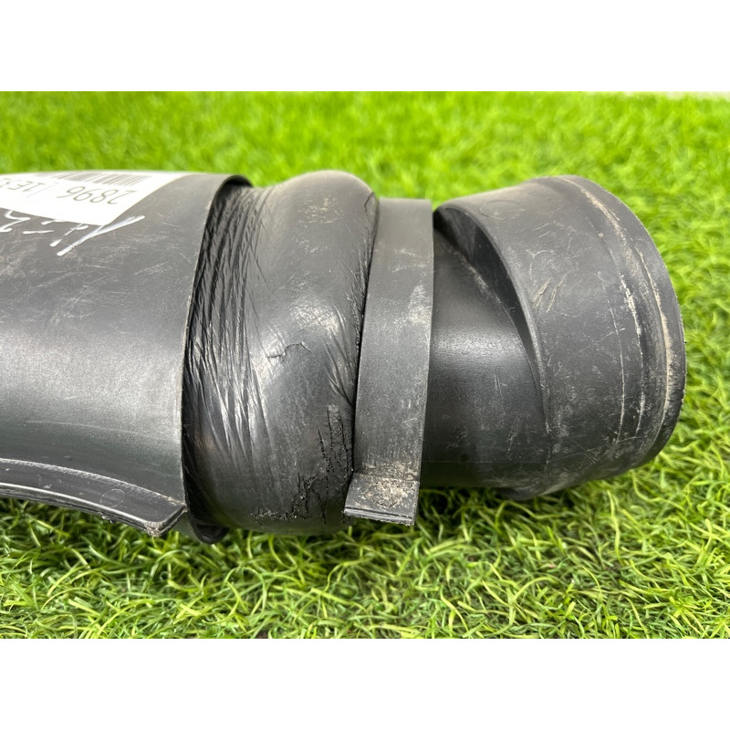 Патрубок воздушного фильтра (впускная система) BMW 7-series E32 1990 M70b50 13711710169