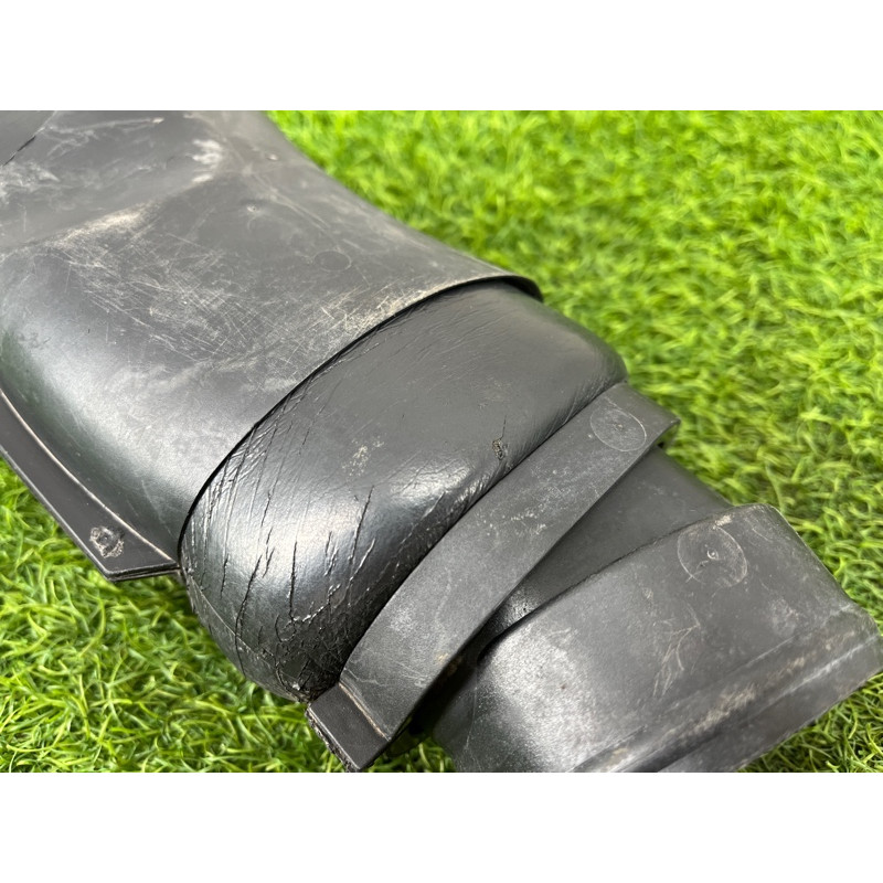 Патрубок воздушного фильтра (впускная система) BMW 7-series E32 1990 M70b50 13711710169