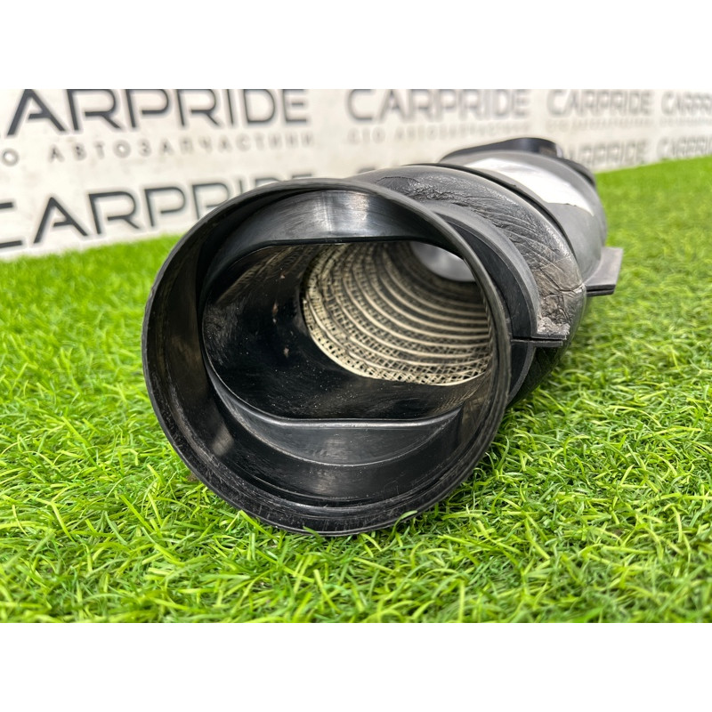 Патрубок воздушного фильтра (впускная система) BMW 7-series E32 1990 M70b50 13711710169