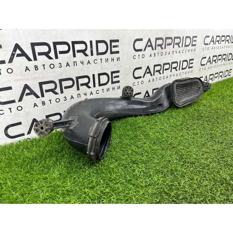 Всасывающий патрубок (двигатель и элементы) BMW 5-series E39 2001 M57d30 13712247911