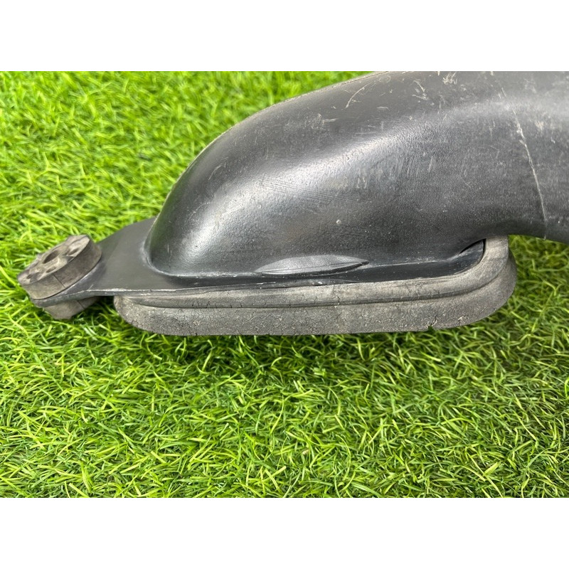 Всасывающий патрубок (двигатель и элементы) BMW 5-series E39 2001 M57d30 13712247911