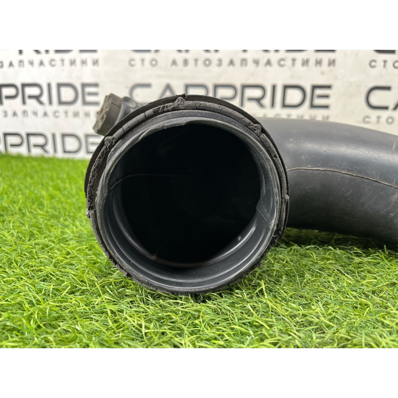 Всасывающий патрубок (двигатель и элементы) BMW 5-series E39 2001 M57d30 13712247911