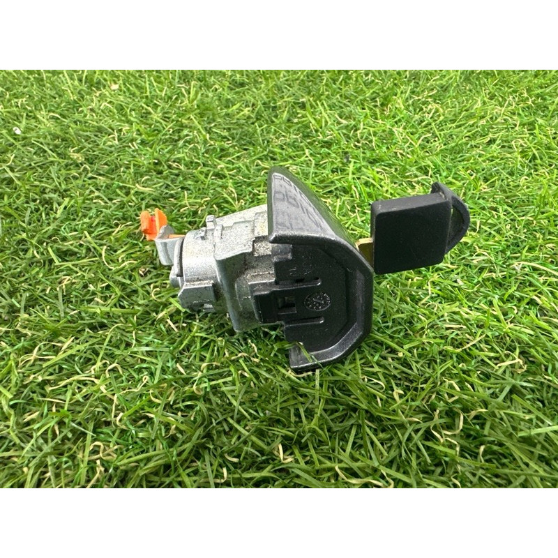 Личинка замка двери с ключом (кузов и элементы) Nissan Rogue T33 2021 2.5 PR25DD H06016RA0B