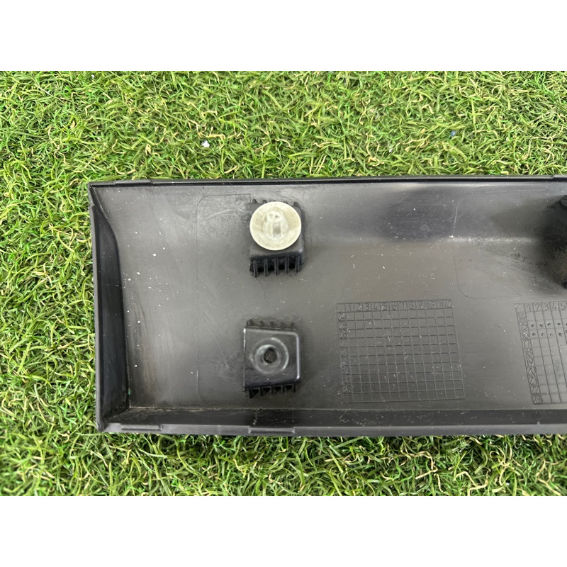 Накладка двери внешняя (кузов и элементы) BMW X1 F48 2016 2.0 B46B20 51137352093