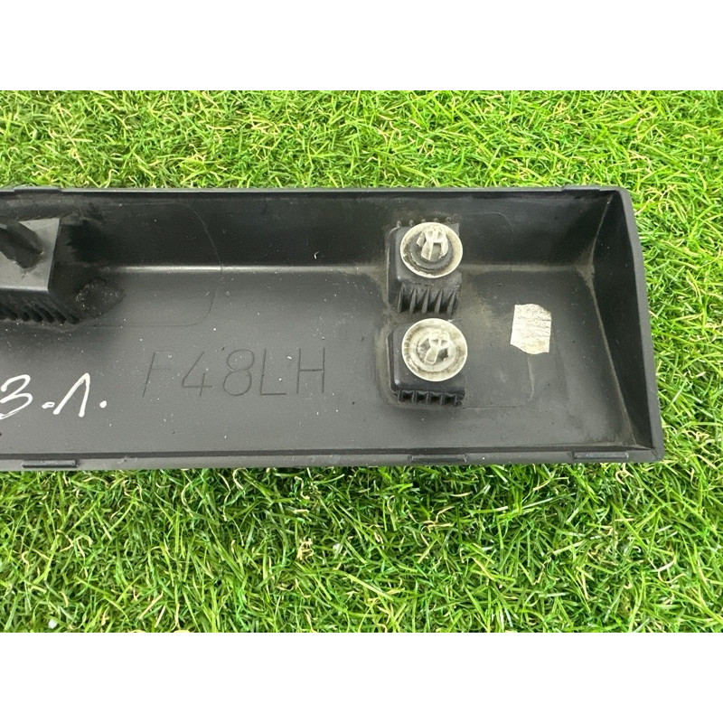 Накладка двери внешняя (кузов и элементы) BMW X1 F48 2016 2.0 B46B20 51137352093