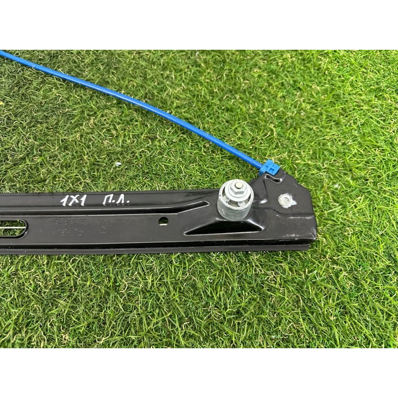 Механизм стеклоподъемника с мотором (кузов и элементы) BMW X1 F48 2016 2.0 B46B20 51337434785