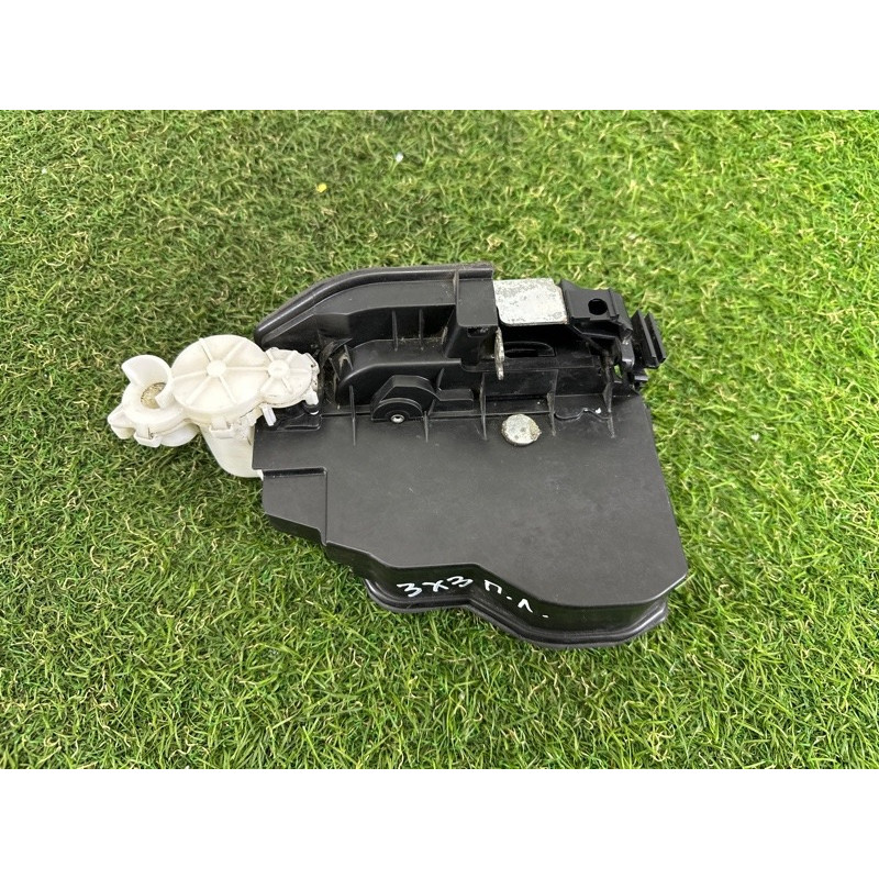 Замок багажника (кузов и элементы) BMW X3 F25 2013 3.0 N55B30 51217202143