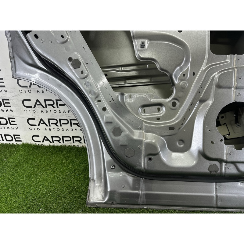 Дверь голая (наружные элементы кузова) Nissan Rogue T33 2021 2.5 PR25DD 821016RR0A