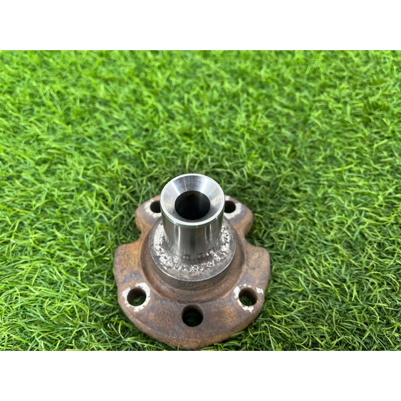 Цапфа подвески (подвеска) Volkswagen Jetta MK6 2011 2.0 5C0501117B