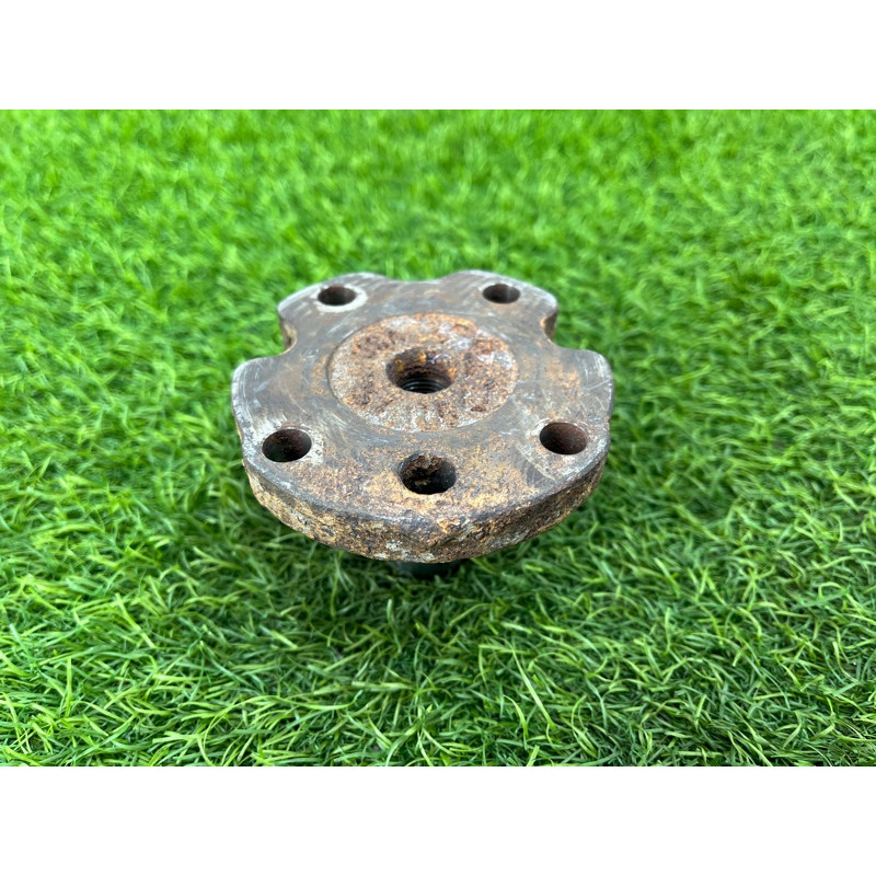 Цапфа подвески (подвеска) Volkswagen Jetta MK6 2011 2.5 5C0501117B