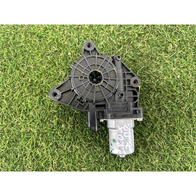 Мотор стеклоподъемника (электрика) Nissan Rogue T33 2021 2.5 PR25DD 807306RR0A