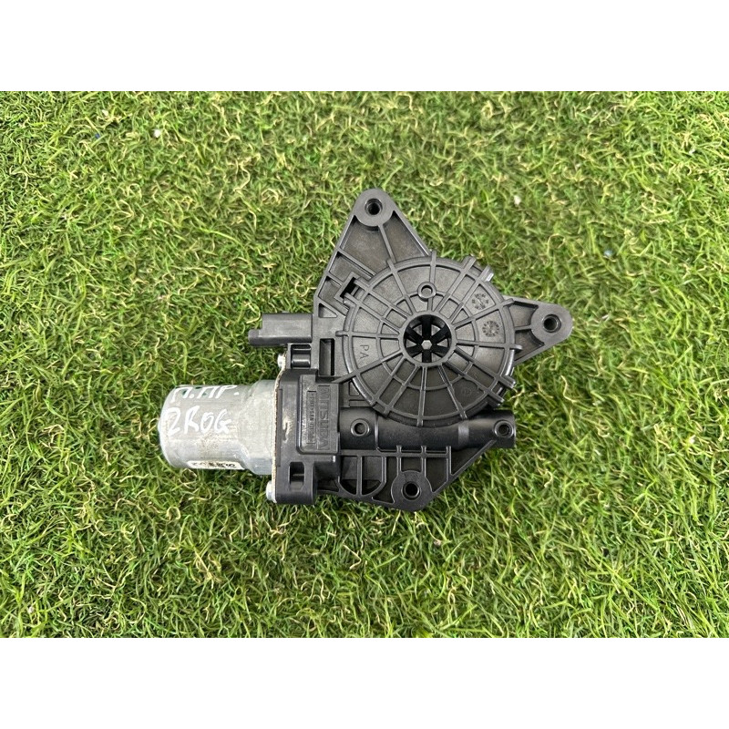 Мотор стеклоподъемника (электрика) Nissan Rogue T33 2021 2.5 PR25DD 807306RR0A