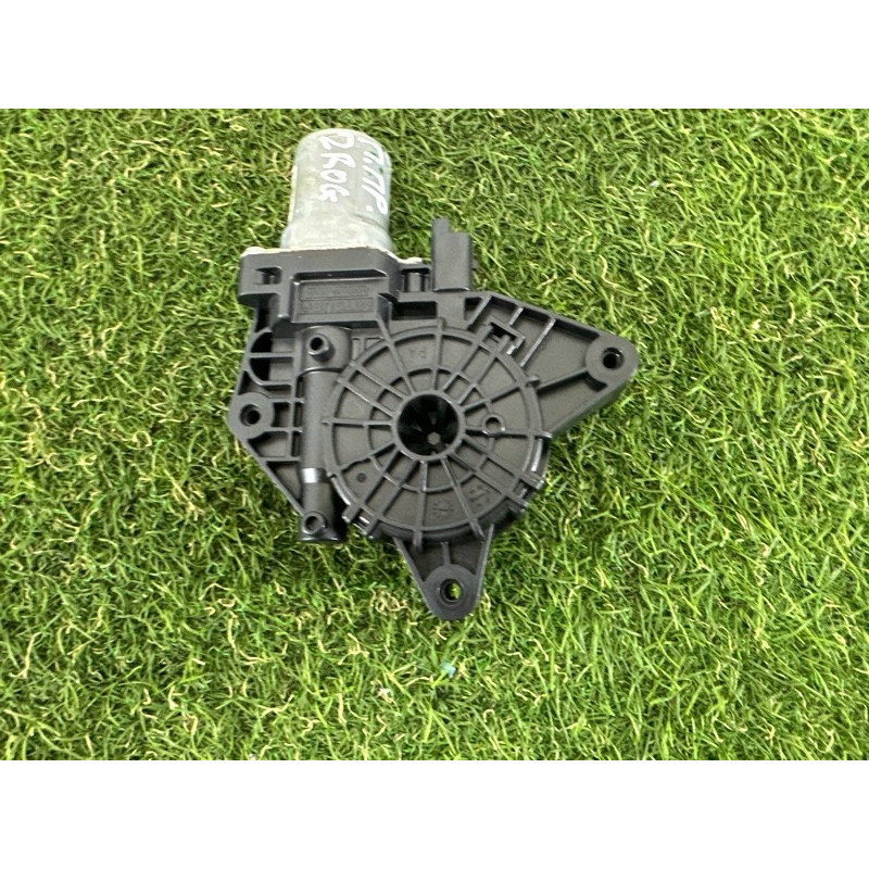 Мотор стеклоподъемника (электрика) Nissan Rogue T33 2021 2.5 PR25DD 807306RR0A