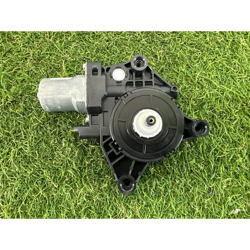 Мотор стеклоподъемника (электрика) Nissan Rogue T33 2021 2.5 PR25DD 807306RR0A