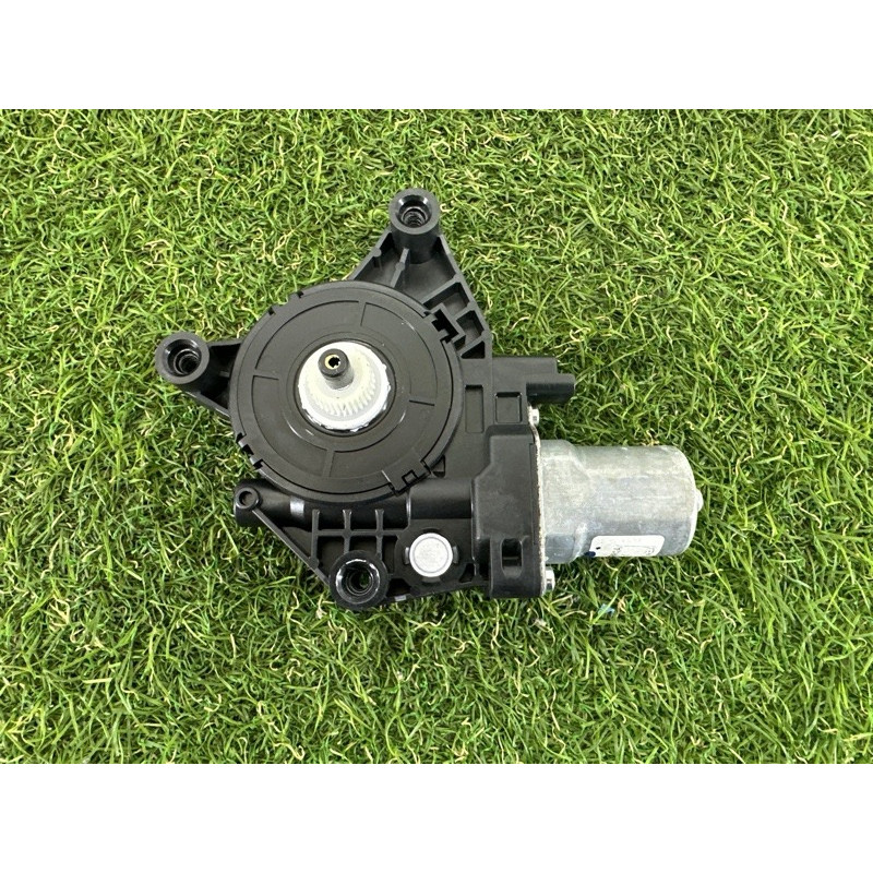 Мотор стеклоподъемника (электрика) Nissan Rogue T33 2021 2.5 PR25DD 807306RR0A