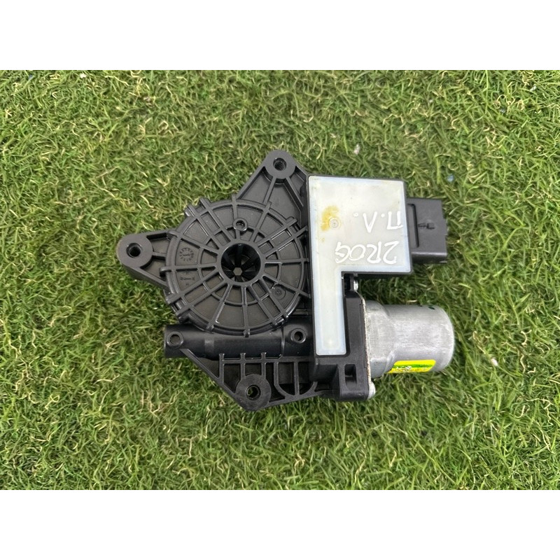 Мотор стеклоподъемника (электрика) Nissan Rogue T33 2021 2.5 PR25DD 807516RR1B