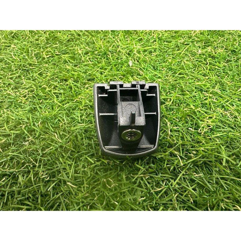 Заглушка внешней ручки (кузов и элементы) Nissan Rogue T33 2021 2.5 PR25DD 826466CA2B