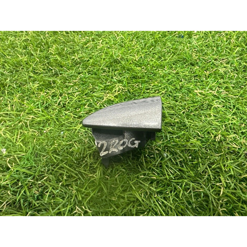 Заглушка внешней ручки (кузов и элементы) Nissan Rogue T33 2021 2.5 PR25DD 826466CA2B