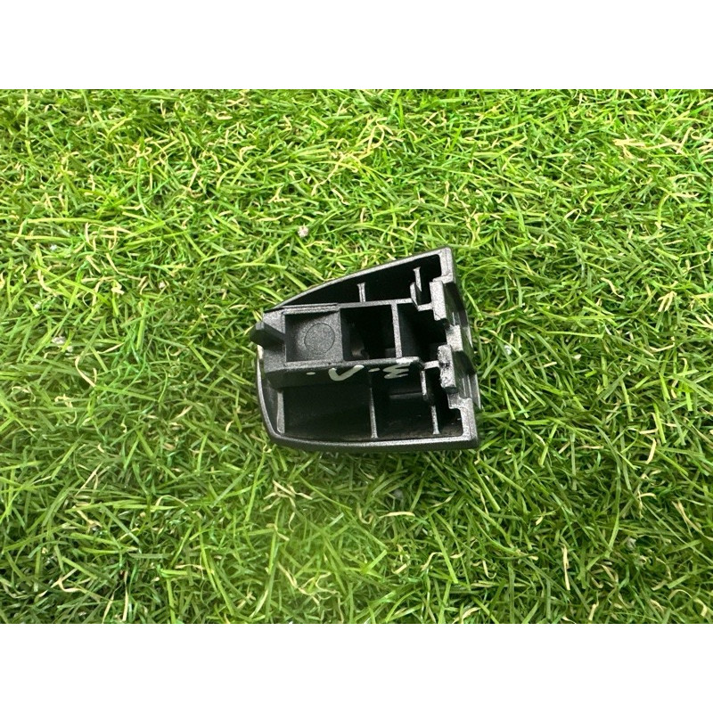 Заглушка внешней ручки (кузов и элементы) Nissan Rogue T33 2021 2.5 PR25DD 826466CA2B