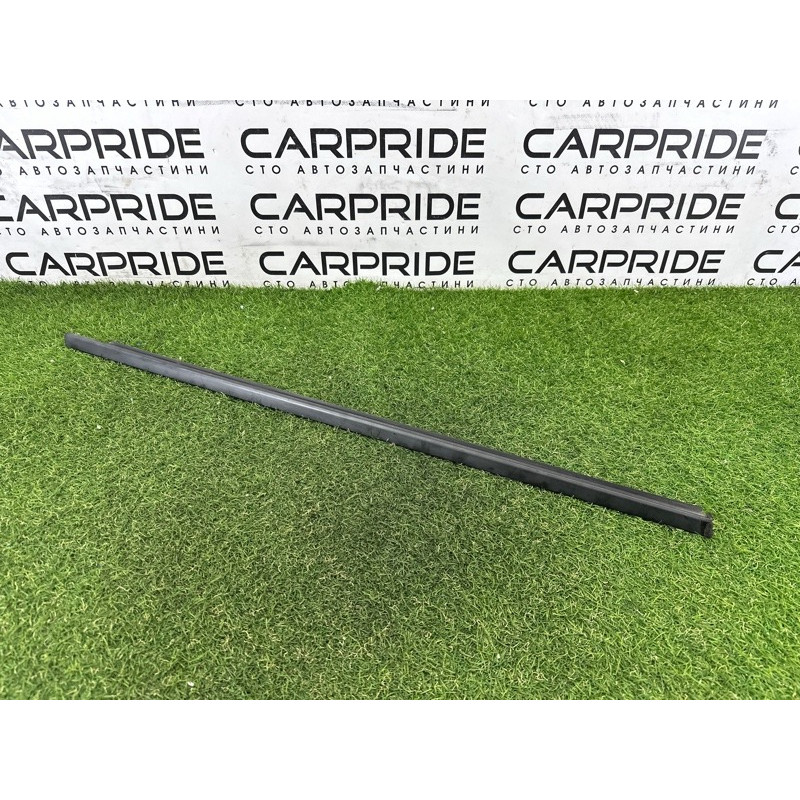 Молдинг стекла (кузов и элементы) Nissan Rogue T33 2021 2.5 PR25DD 808206RA0A