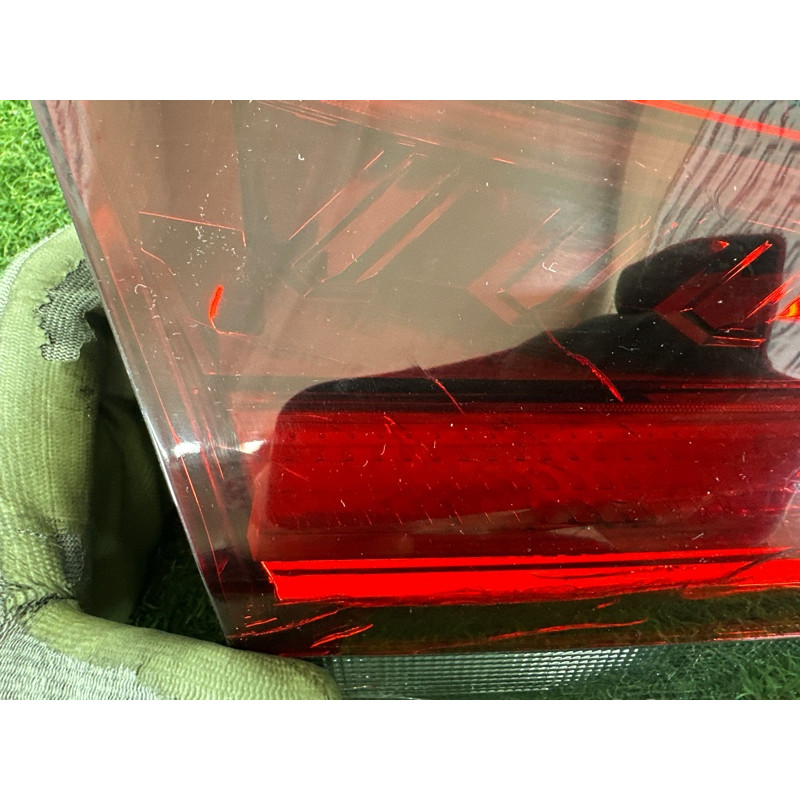 Задний фонарь (оптика) Nissan Rogue T33 2021 2.5 PR25DD 265556RR1A