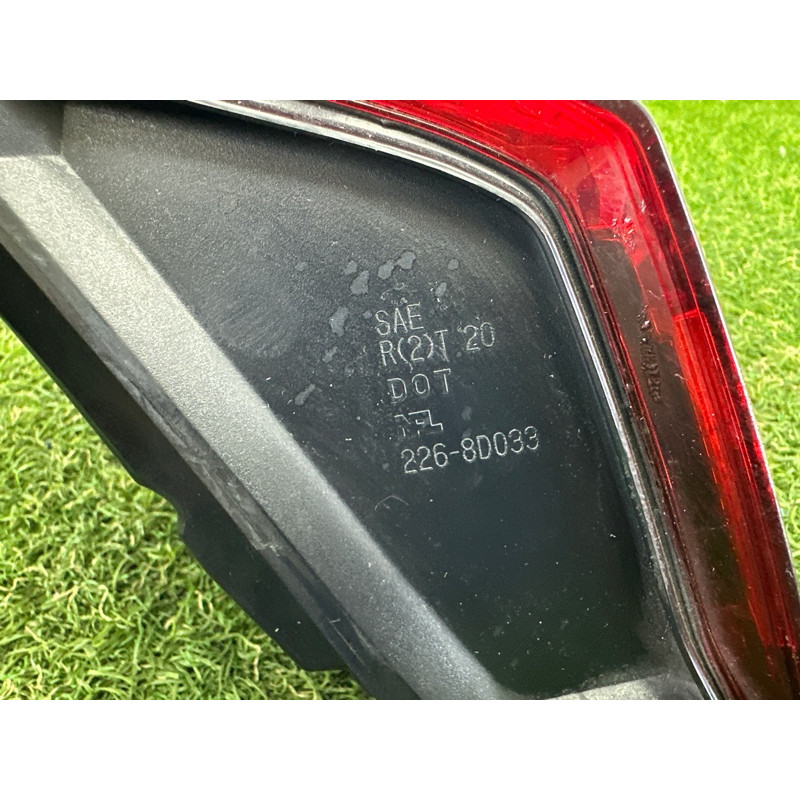 Задний фонарь (оптика) Nissan Rogue T33 2021 2.5 PR25DD 265556RR1A