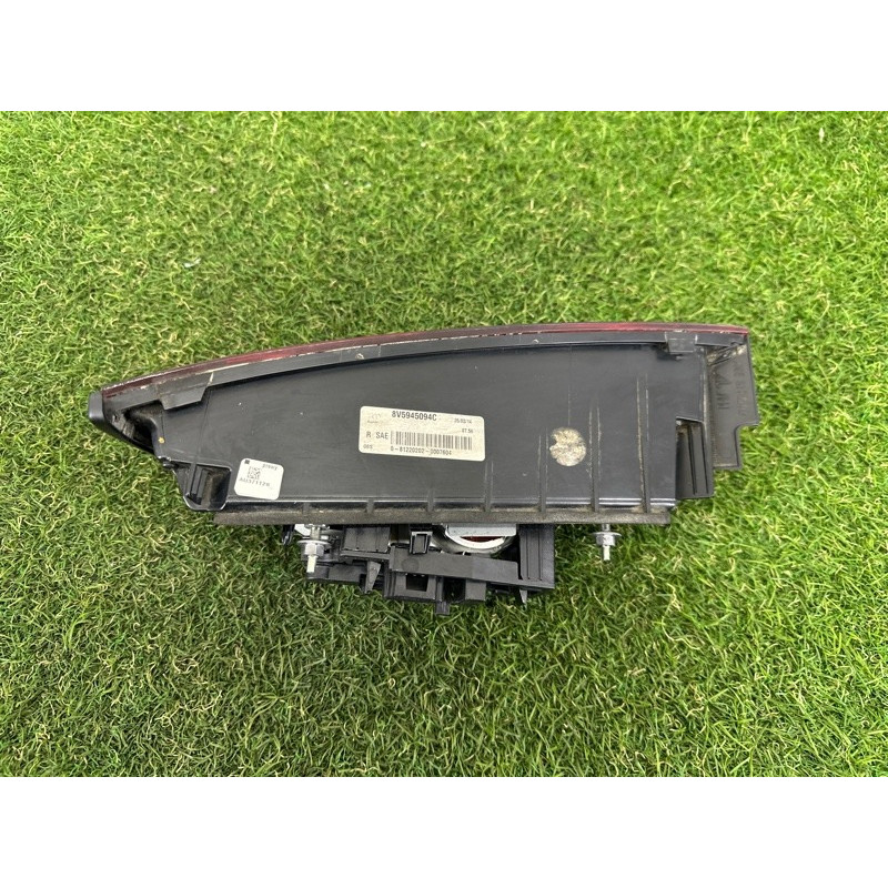Задний фонарь (оптика) AUDI A3 8V 2015 1.8 CNSB 8V5945094C