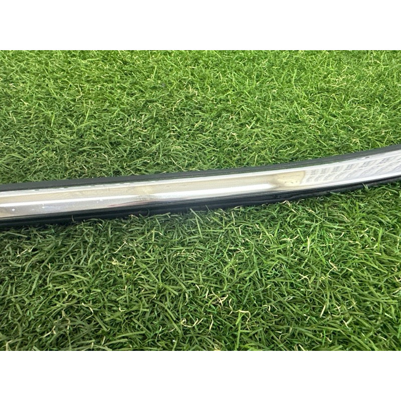 Молдинг стекла (кузов и элементы) Nissan Rogue T32 2016 2.5 QR25DE 808204CL0A