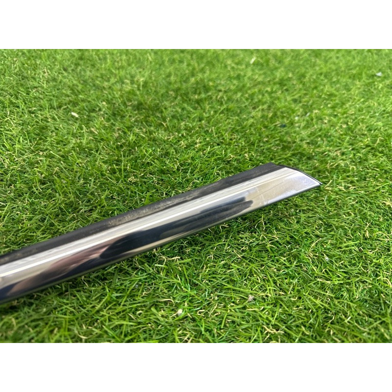 Молдинг стекла (кузов и элементы) Nissan Rogue T32 2016 2.5 QR25DE 808204CL0A