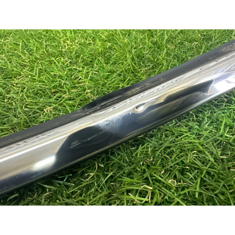 Молдинг стекла (кузов и элементы) Nissan Rogue T32 2016 2.5 QR25DE 808204CL0A