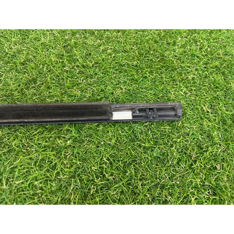 Молдинг стекла (кузов и элементы) Nissan Rogue T32 2016 2.5 QR25DE 808204CL0A