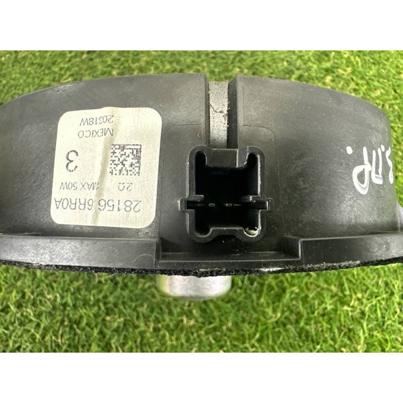 Динамик (электрика) Nissan Rogue T33 2021 2.5 PR25DD 281566RR0A