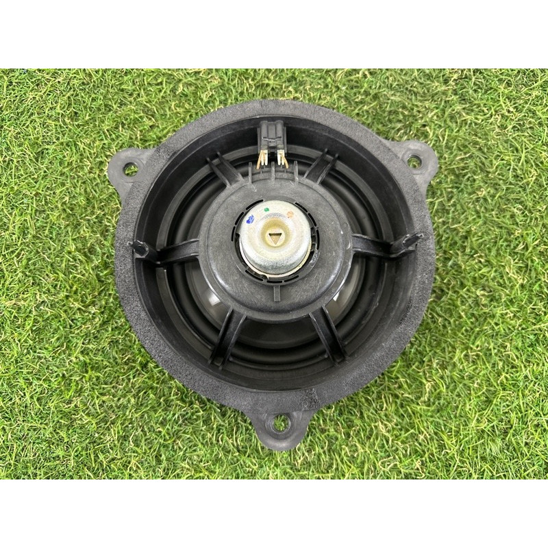 Динамик (электрика) Nissan Rogue T33 2021 2.5 PR25DD 281566RR0A