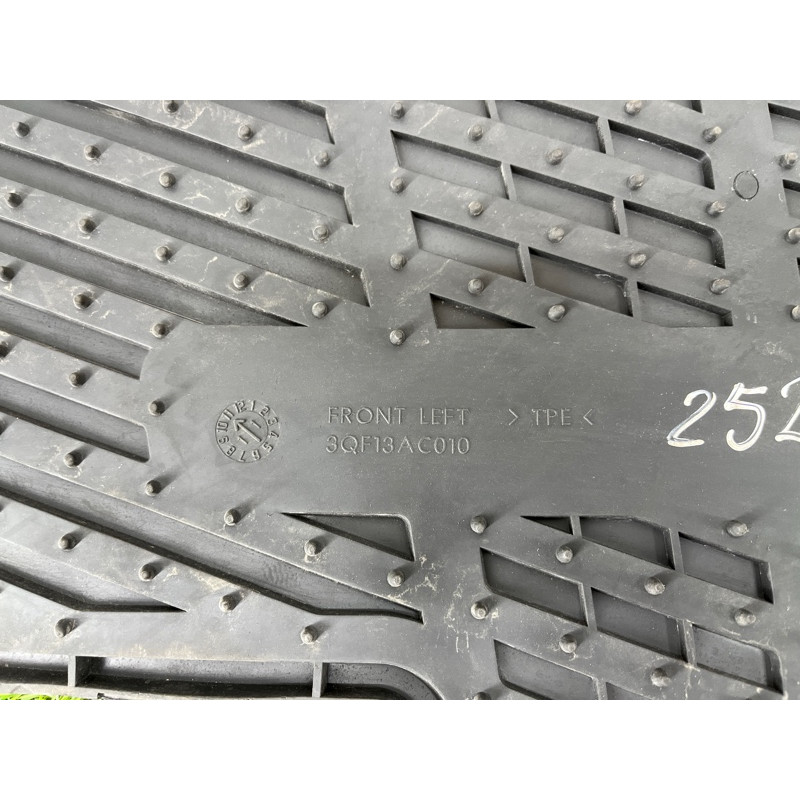 Комплект ковриков (салон) Hyundai Sonata LF 2015 2.4 C1F13AC400