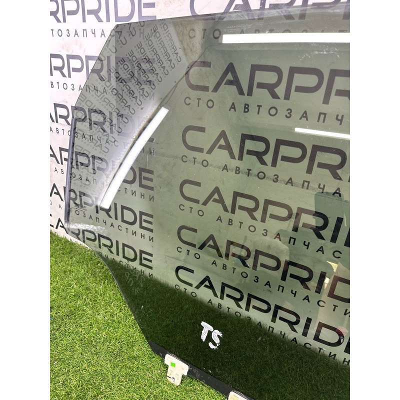 Стекло (кузов и элементы) Nissan Rogue T33 2021 2.5 PR25DD 823006RR0A